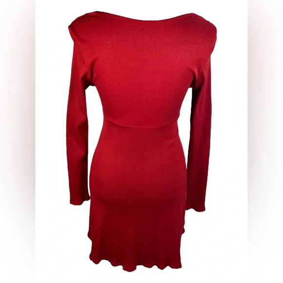 Alya Francescas Dress Red Long Sleeve Stretch Knit
Classic Feminine Size Medium - Picture 2 of 7
